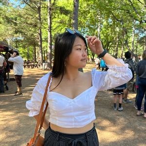 Meet your Posher, Joy